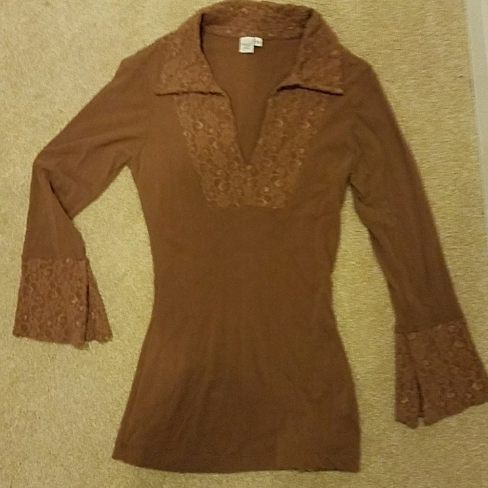 Long sleeve shirt..like new
